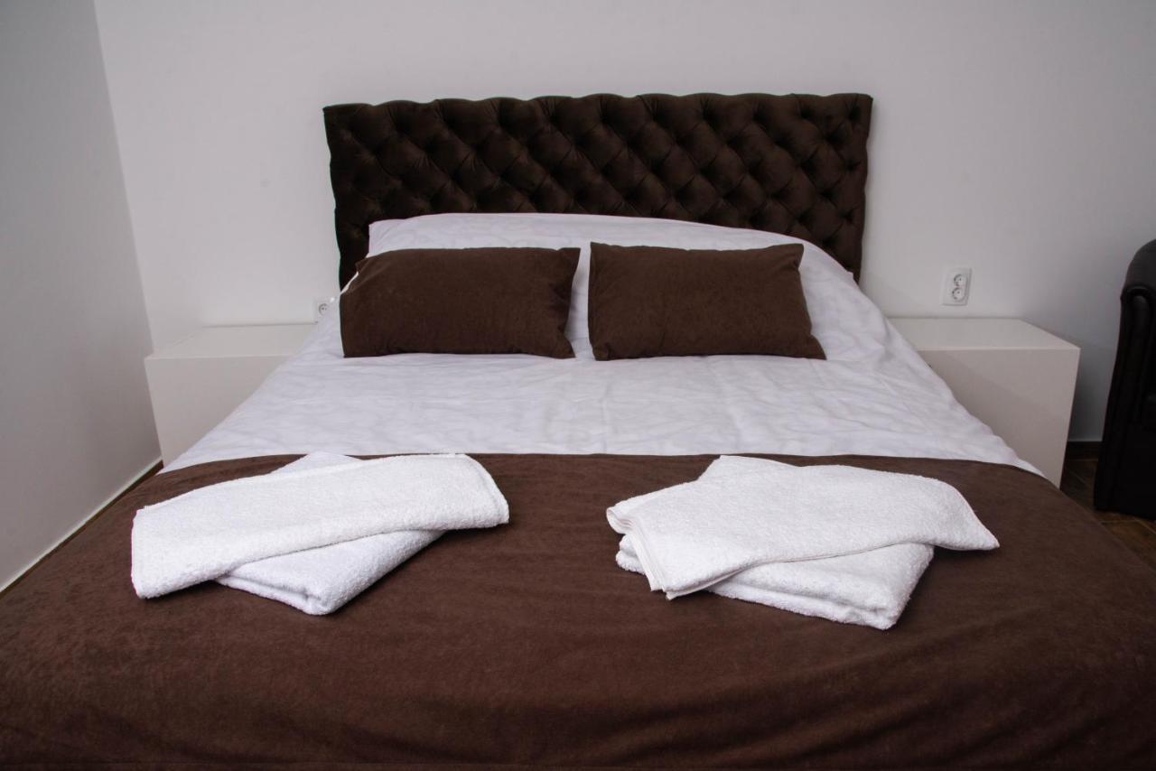 Sobe I Apartmani Casa Mia Pecinci Zewnętrze zdjęcie