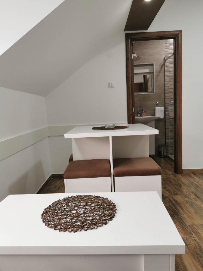 Sobe I Apartmani Casa Mia Pecinci Zewnętrze zdjęcie
