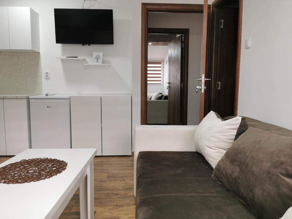 Sobe I Apartmani Casa Mia Pecinci Zewnętrze zdjęcie